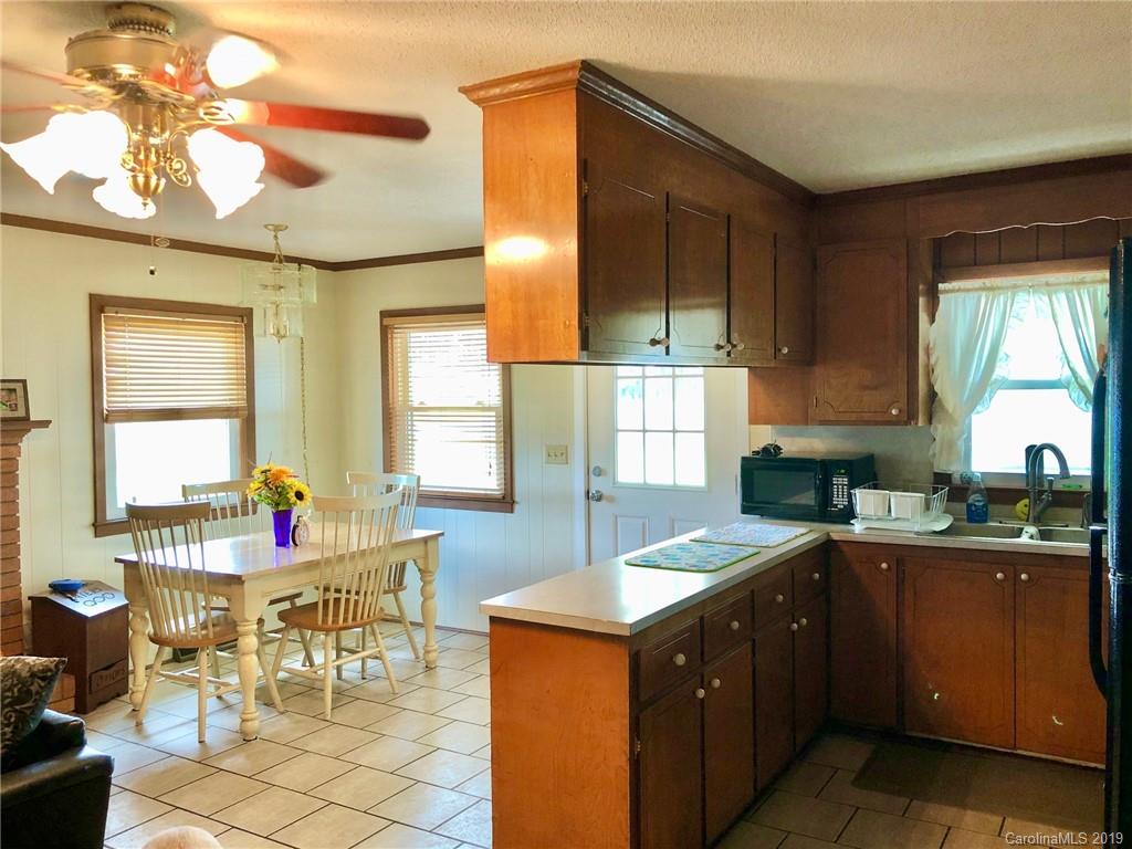 30507 Lowell Road Albemarle, NC 28001 - Photo 8 of 29 Gallery Image 8