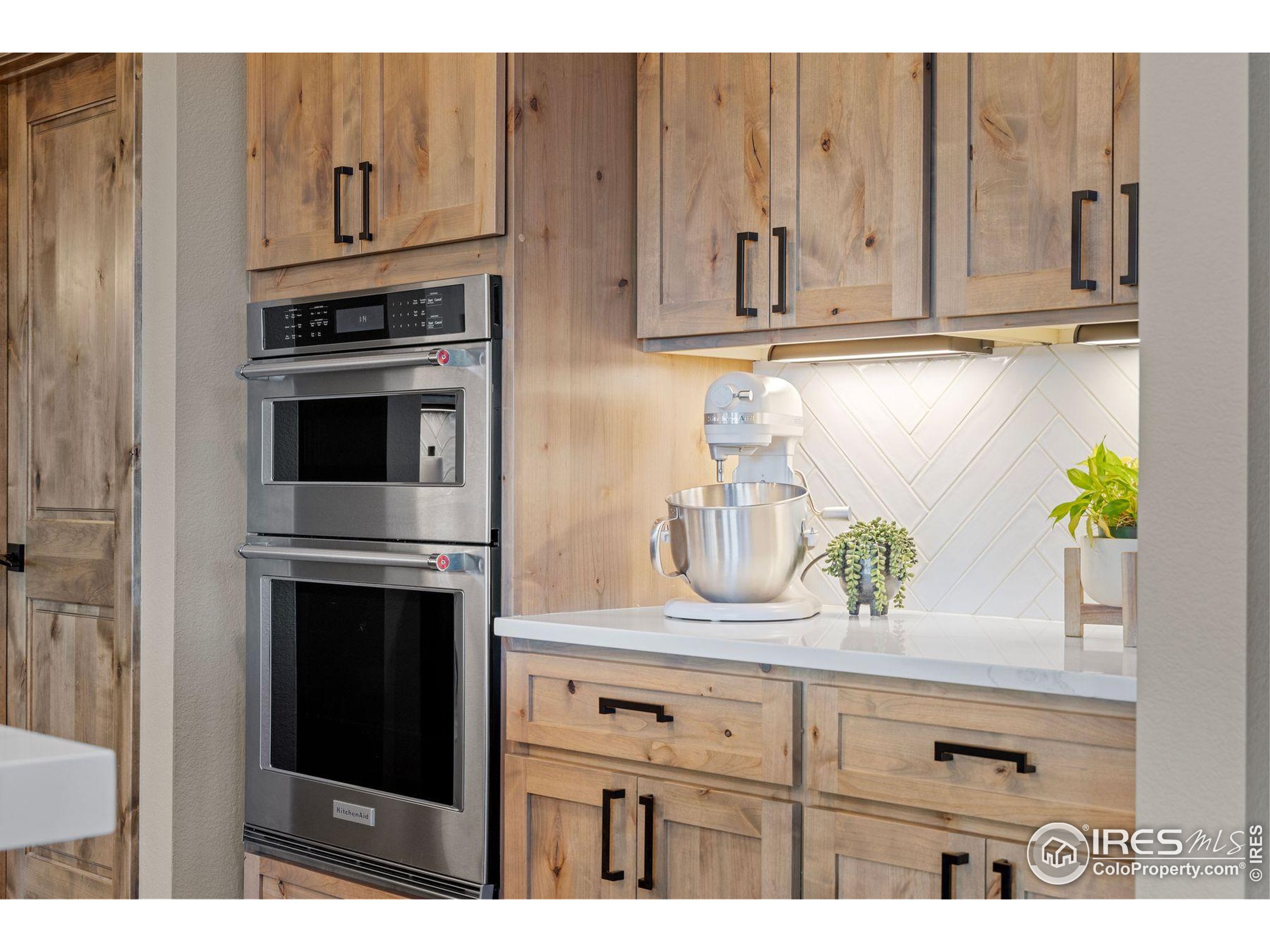 2734 Southwind Road Berthoud, CO 80513 - Photo 13 of 50