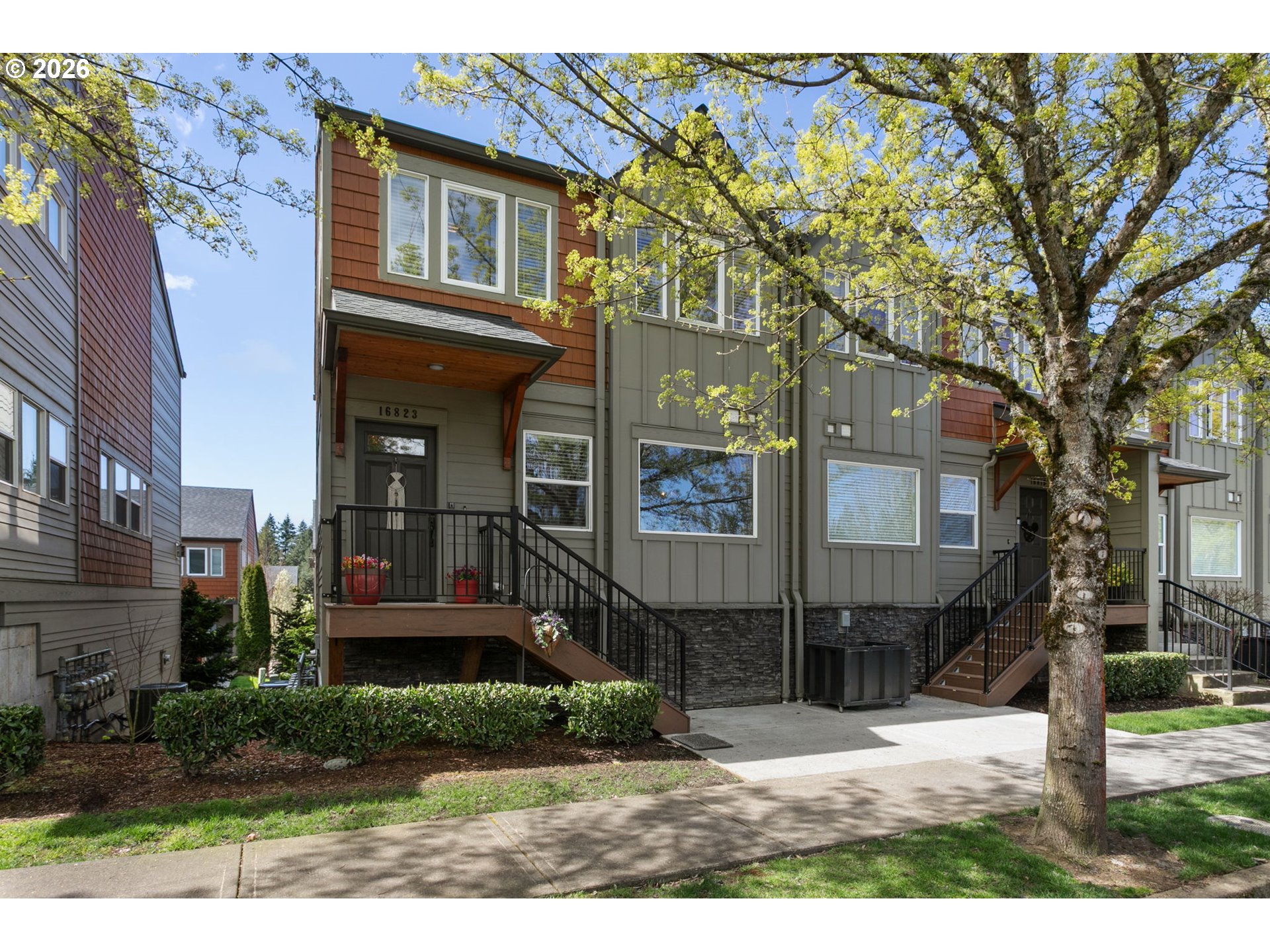 16823 Champion Way Sandy, OR 97055 - Photo 2 of 31