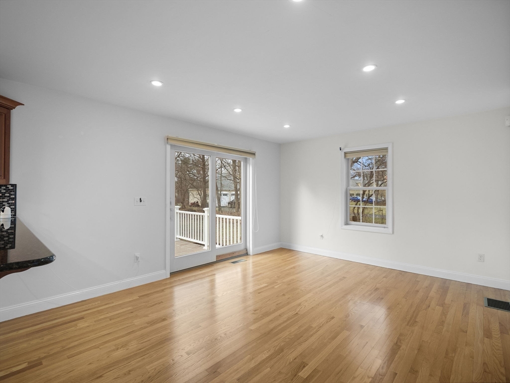 6 Parkhurst Road Chelmsford, MA 01824 - Photo 21 of 41