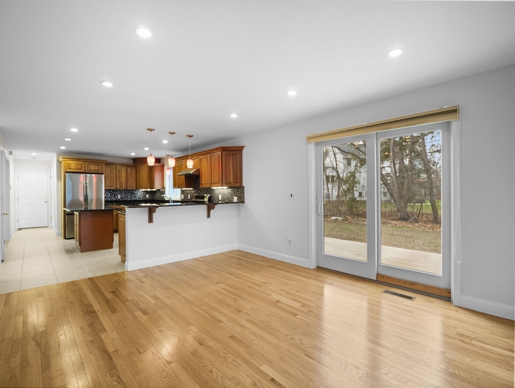 6 Parkhurst Road Chelmsford, MA 01824 - Photo 25 of 41