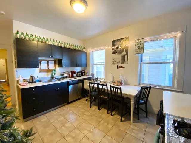 $5,600 | 72 Calumet Street, Unit 1, Boston, MA 02120