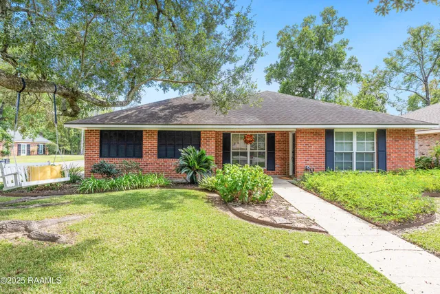 $389,000 | 501 Renwood Circle, Lafayette, LA 70503