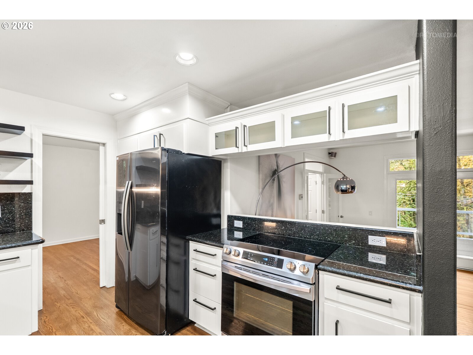 600 Maple Street Lake Oswego, OR 97034 - Photo 16 of 44