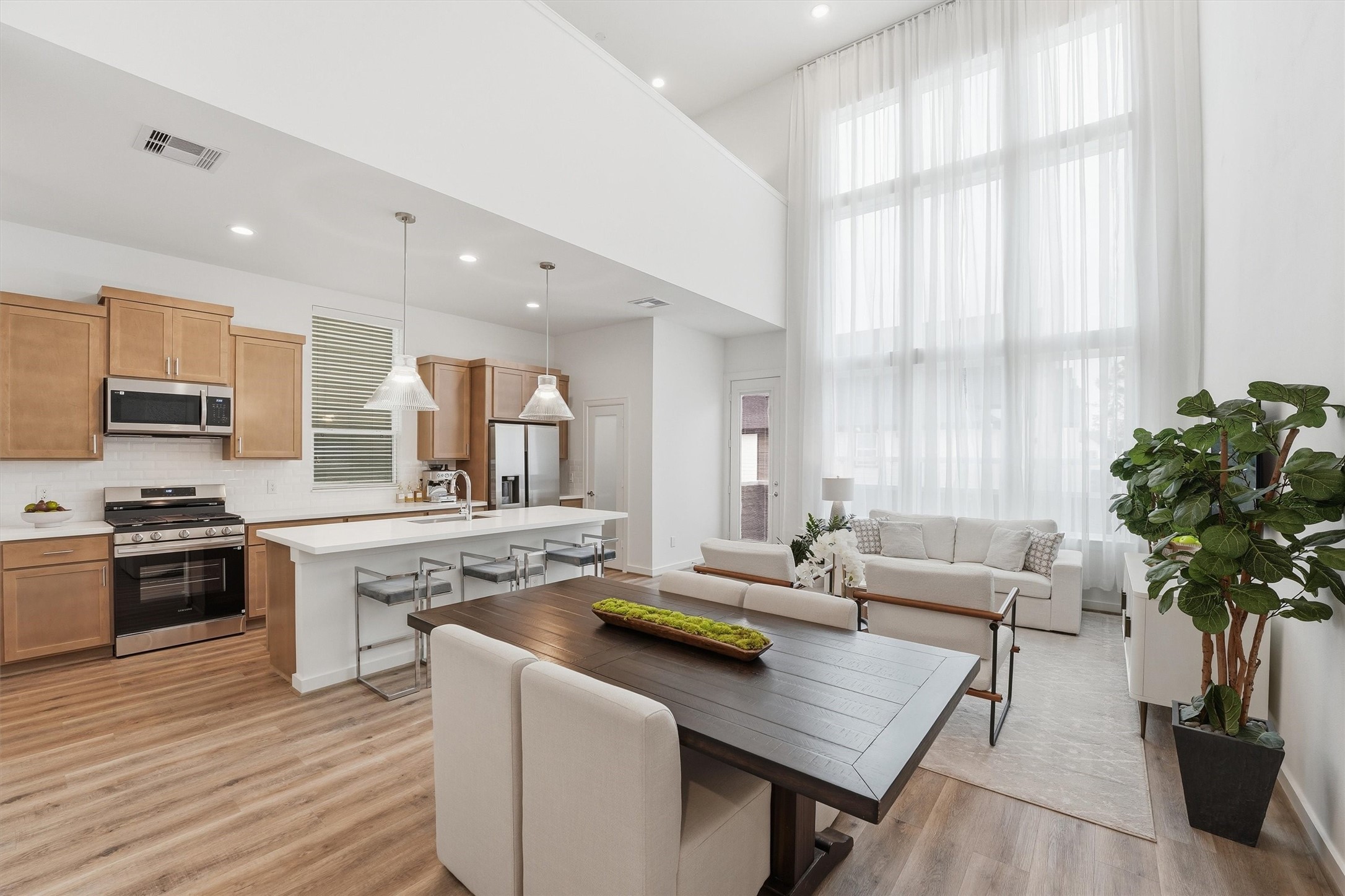 *Photos of actual unit coming soon. Photos shown are of similar floor plan at a different community. See Thornton Oaks Website for more details.