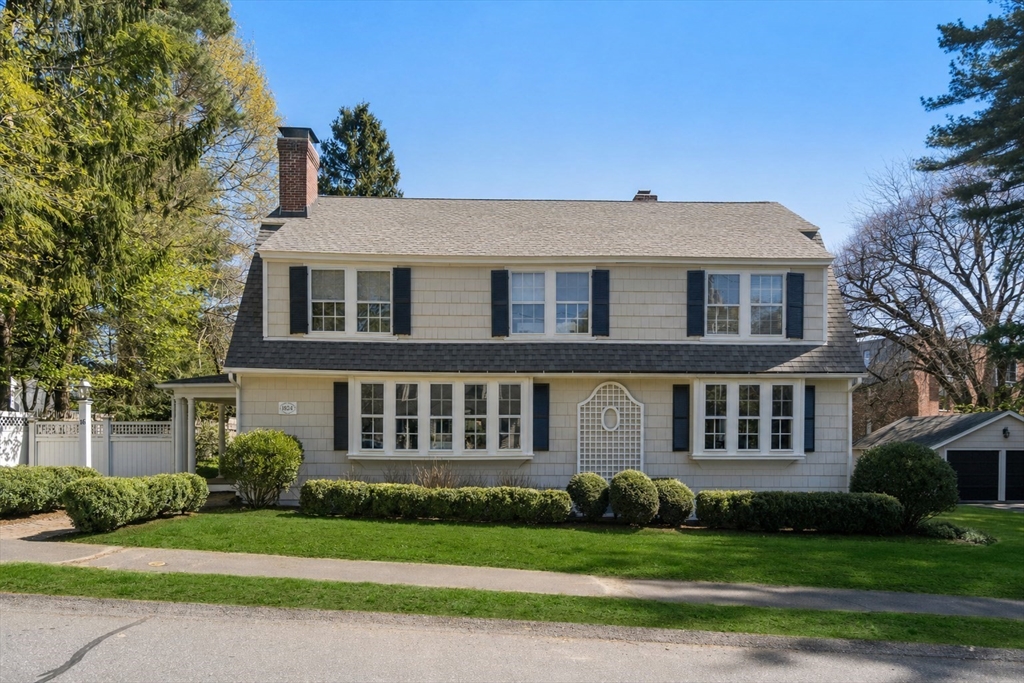 16 Denton Road Wellesley, MA 02482 - Photo 2 of 34