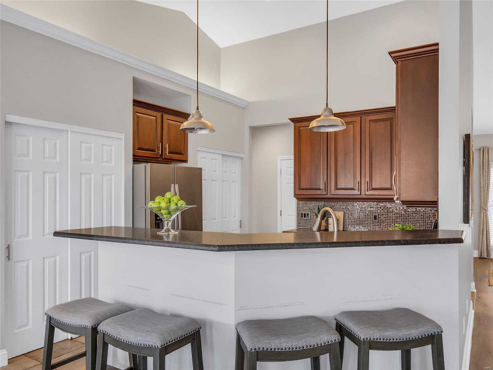 1471 Big Bend Road Ballwin, MO 63021 - Photo 8 of 31