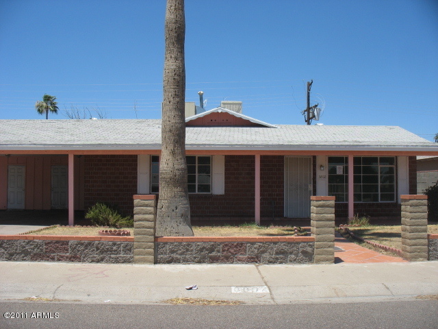 3802 West Bethany Home Road Phoenix, AZ 85019 - Photo 3 of 17 Front 3
