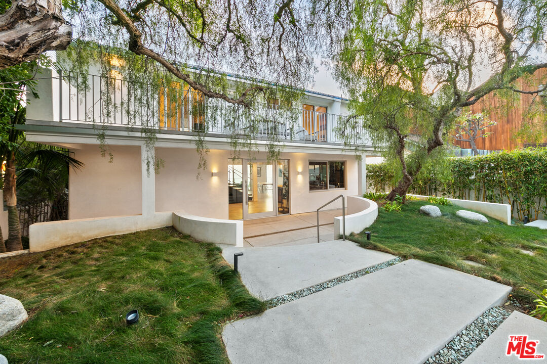 31666 Broad Beach Road Malibu, CA 90265 - Photo 17 of 23 front view of house with a yard