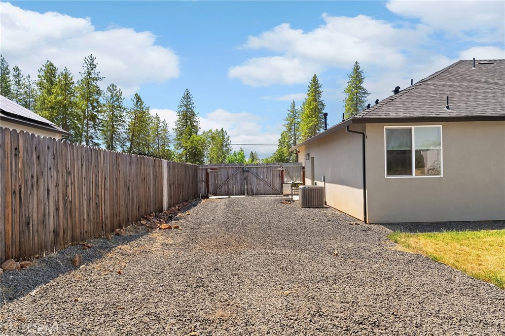 2213 De Mille Road Paradise, CA 95969 - Photo 32 of 49