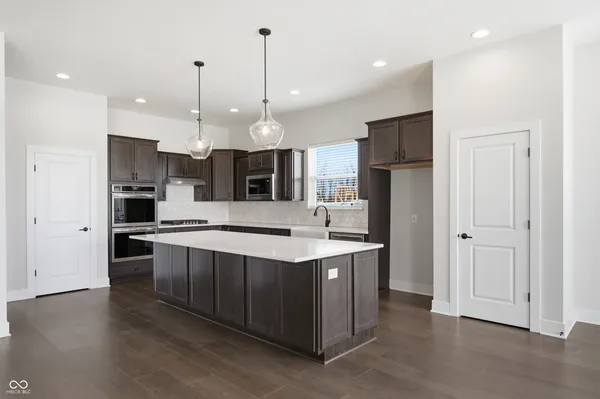 $949,990 | 701 Rhubarb Place, Westfield, IN 46074