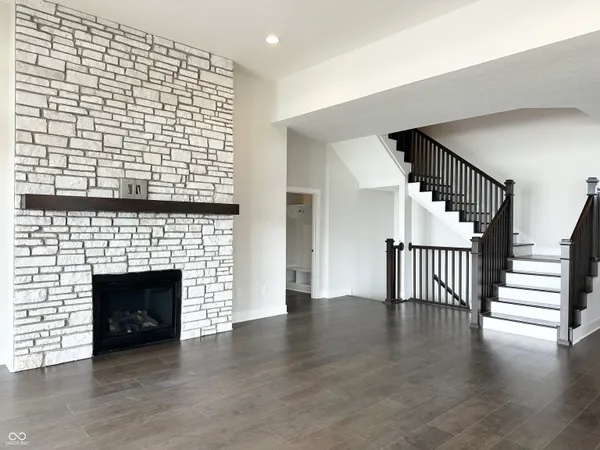 $949,990 | 701 Rhubarb Place, Westfield, IN 46074