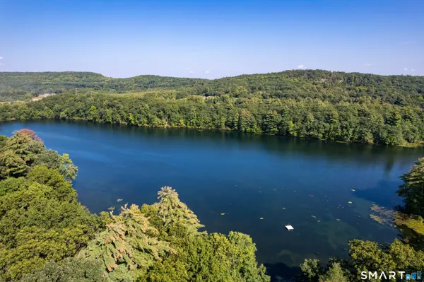 $479,900 | 20 West Lakeview Drive, Granby, CT 06035