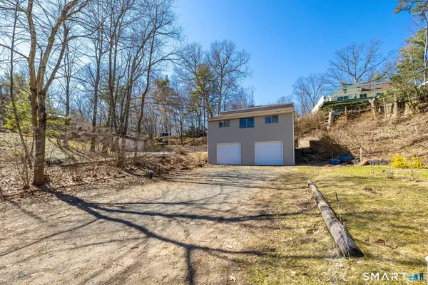 $479,900 | 20 West Lakeview Drive, Granby, CT 06035