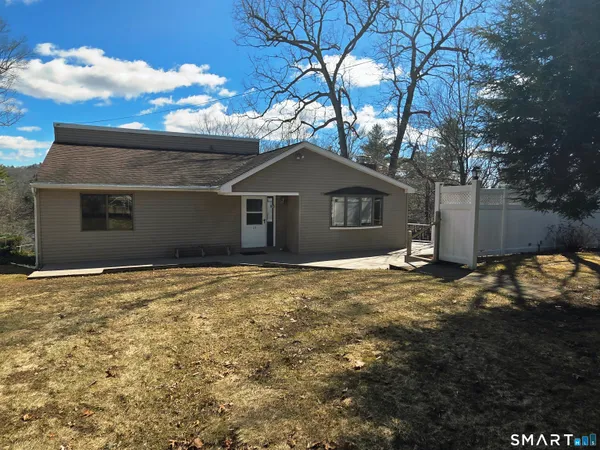 $479,900 | 20 West Lakeview Drive, Granby, CT 06035