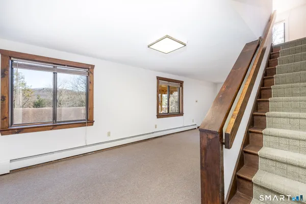 $479,900 | 20 West Lakeview Drive, Granby, CT 06035