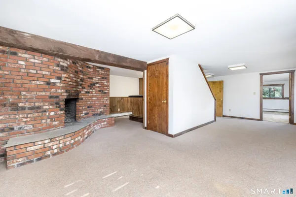 $479,900 | 20 West Lakeview Drive, Granby, CT 06035