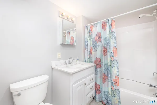 $479,900 | 20 West Lakeview Drive, Granby, CT 06035