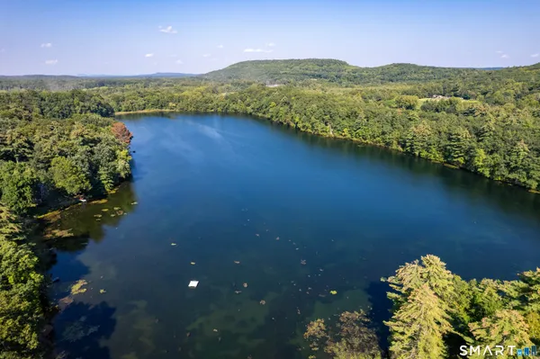 $479,900 | 20 West Lakeview Drive, Granby, CT 06035