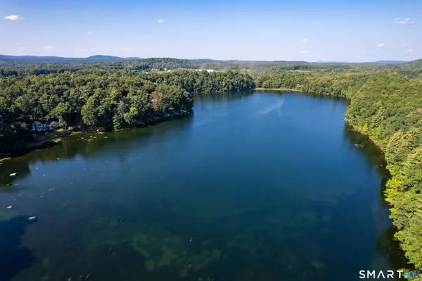 $479,900 | 20 West Lakeview Drive, Granby, CT 06035
