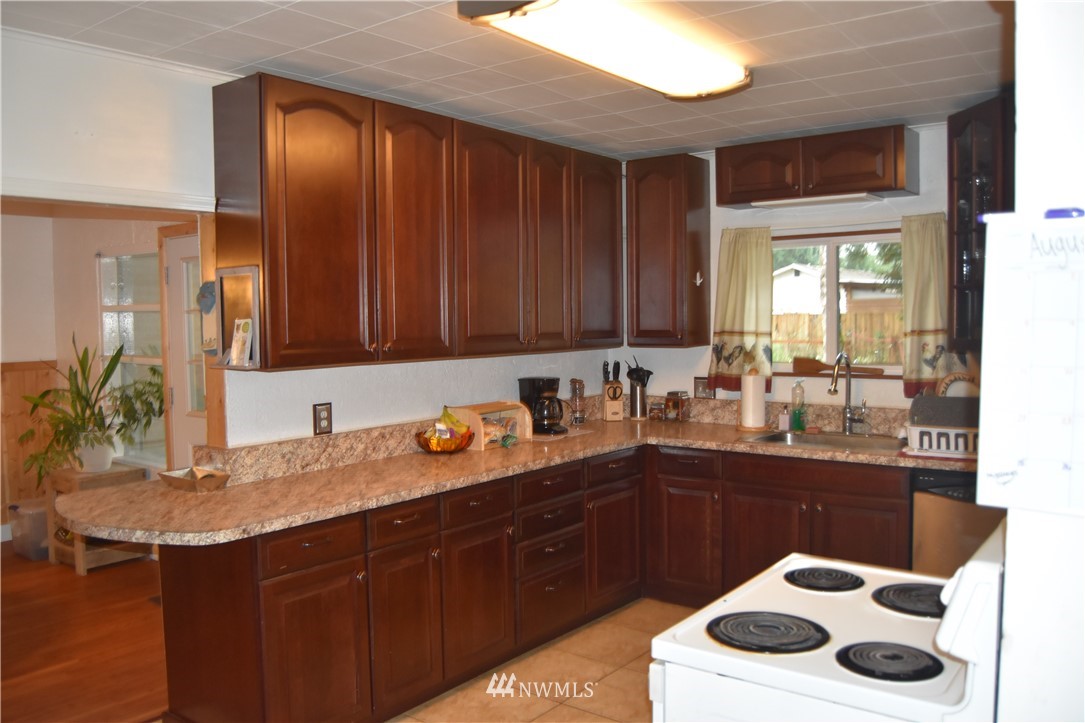 10335 184th Avenue Southwest Rochester, WA 98579 - Photo 5 of 23