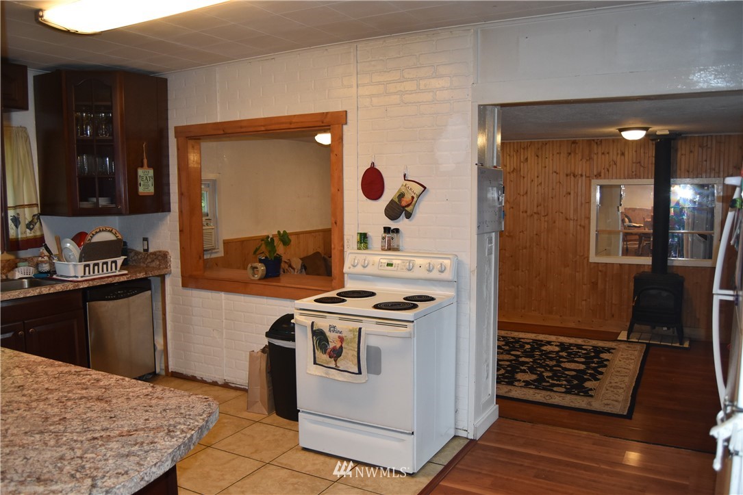 10335 184th Avenue Southwest Rochester, WA 98579 - Photo 7 of 23