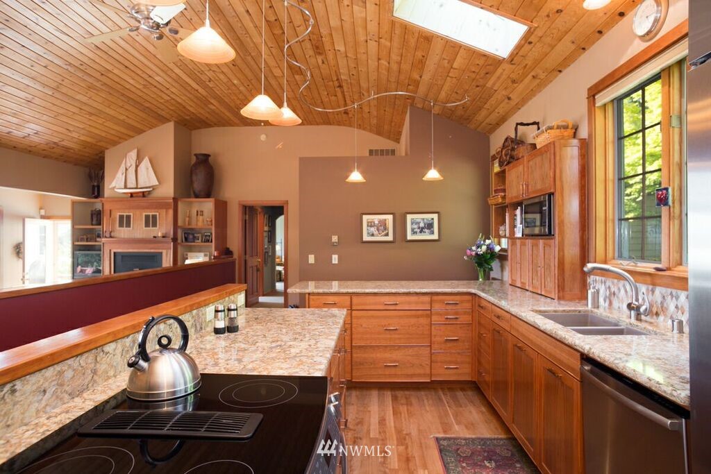 6260 Cape George Road Port Townsend, WA 98368 - Photo 13 of 25 Gallery Image 13