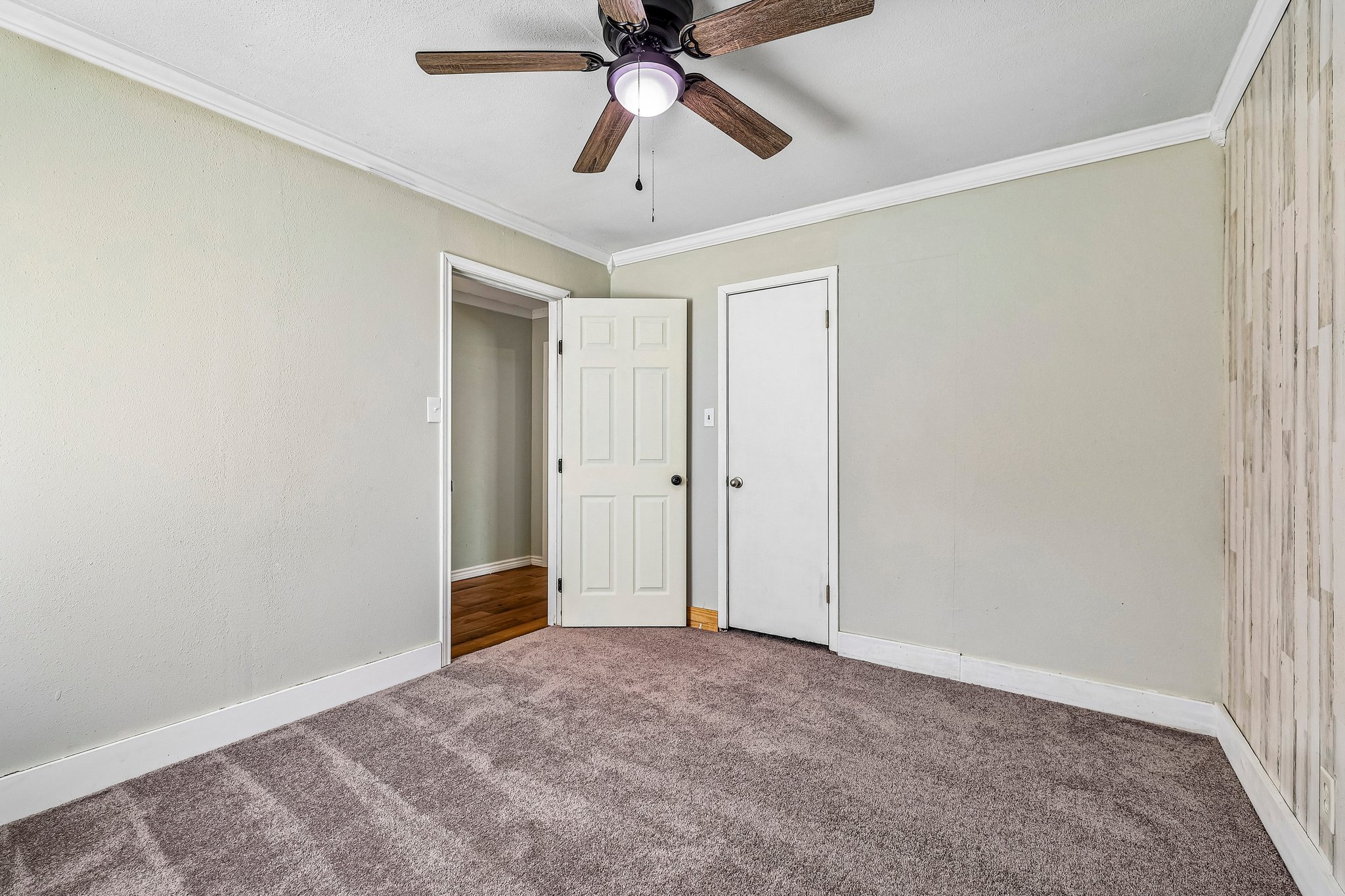 122 Dodd Preston Road Elgin, TX 78621 - Photo 22 of 37 downstairs