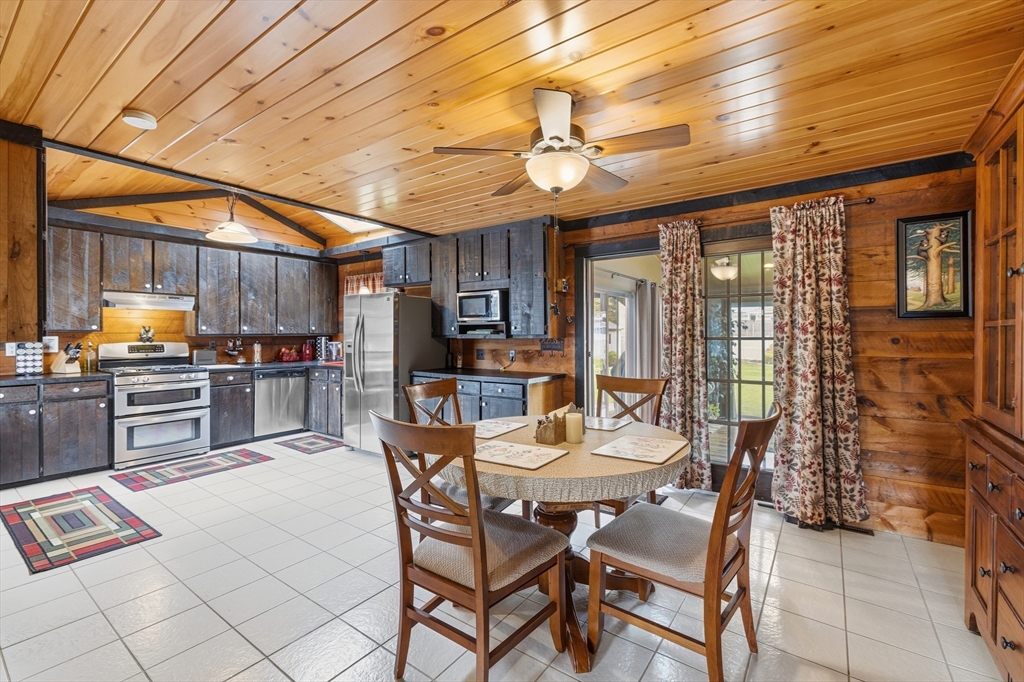 9 Joseph Street Acushnet, MA 02743 - Photo 15 of 42