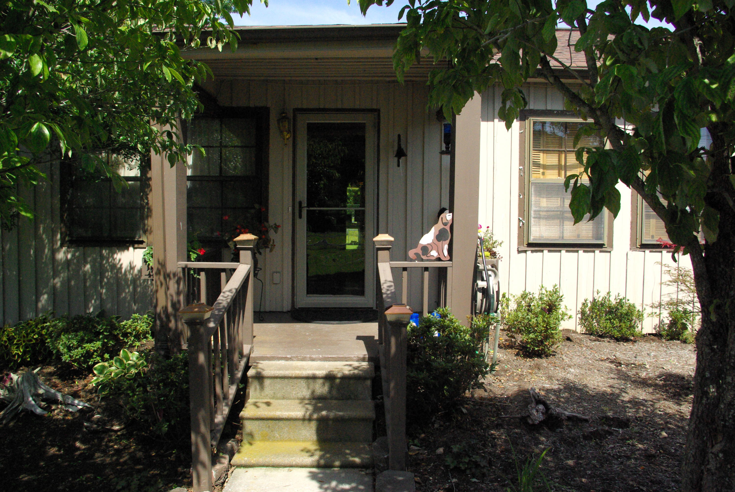2986 West Wolf Valley Road Clinton, TN 37716 - Photo 2 of 24 Wolf Valley Front Porch