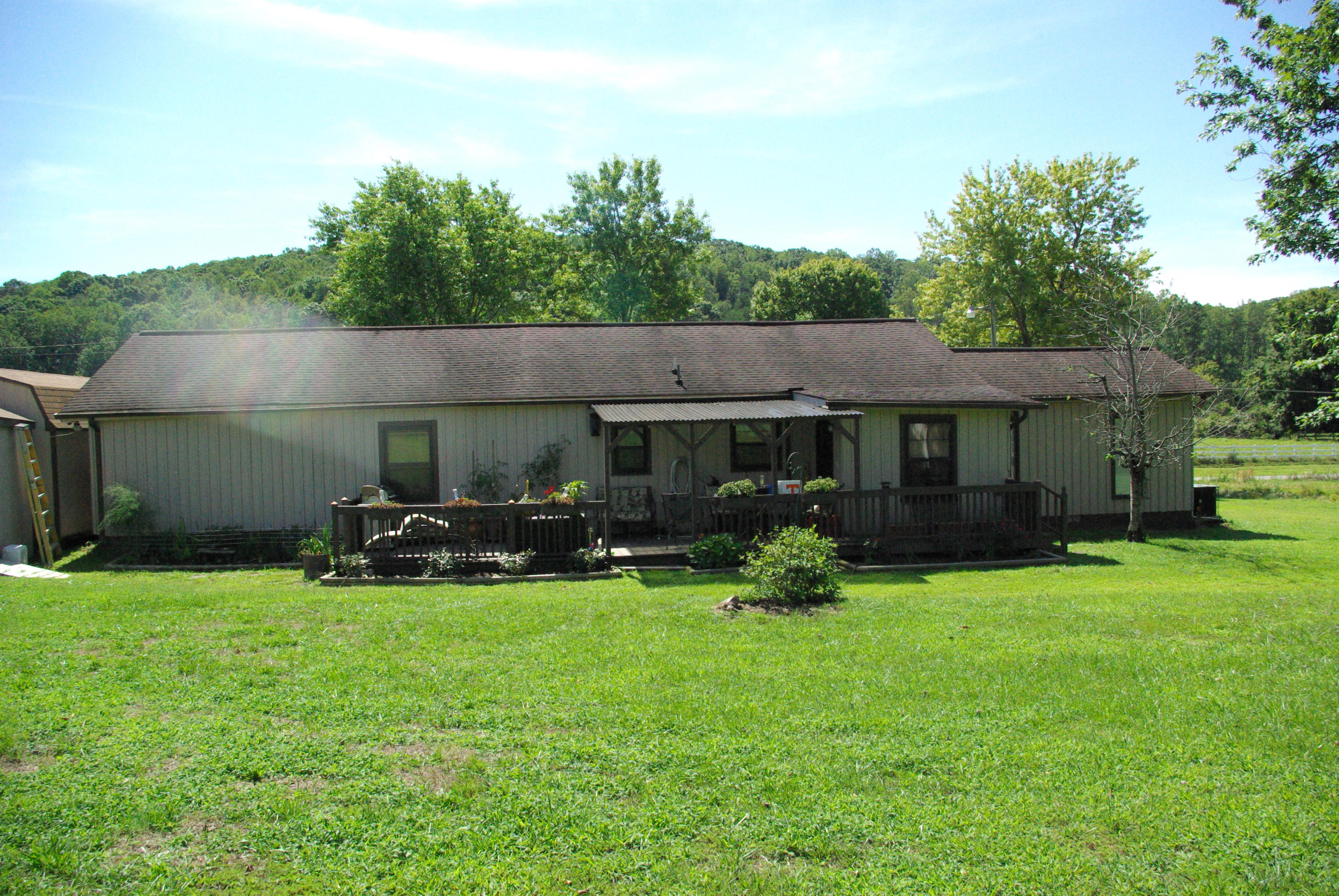 2986 West Wolf Valley Road Clinton, TN 37716 - Photo 20 of 24 Wolf Valley Back of House