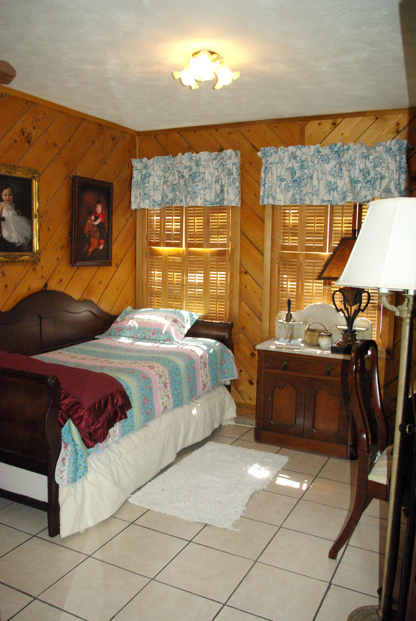 2986 West Wolf Valley Road Clinton, TN 37716 - Photo 9 of 24 Wolf Valley Bedroom