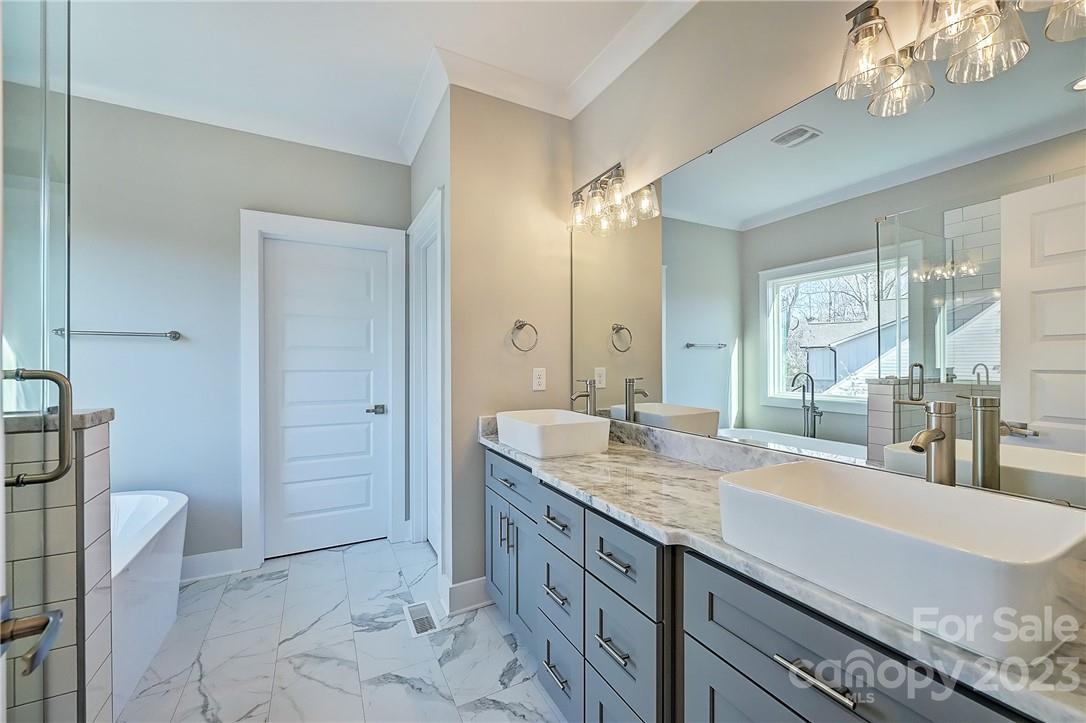 6680 Maple Spring Court, Unit 16 Denver, NC 28037 - Photo 19 of 36 Gallery Image 19