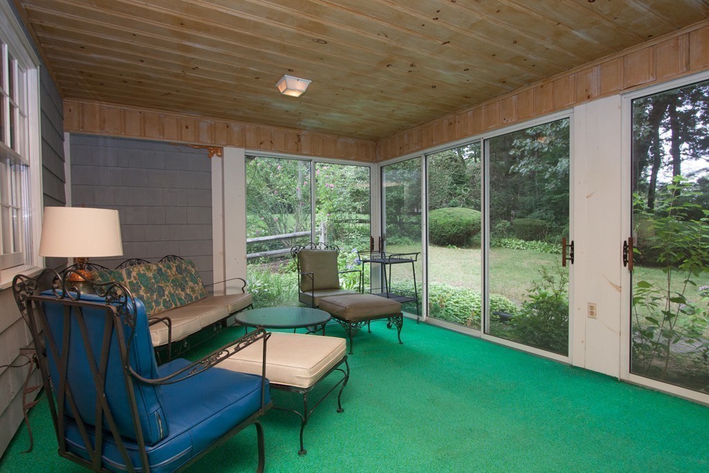 195 Concord Road Longmeadow, MA 01106 - Photo 13 of 29 Gallery Image 13