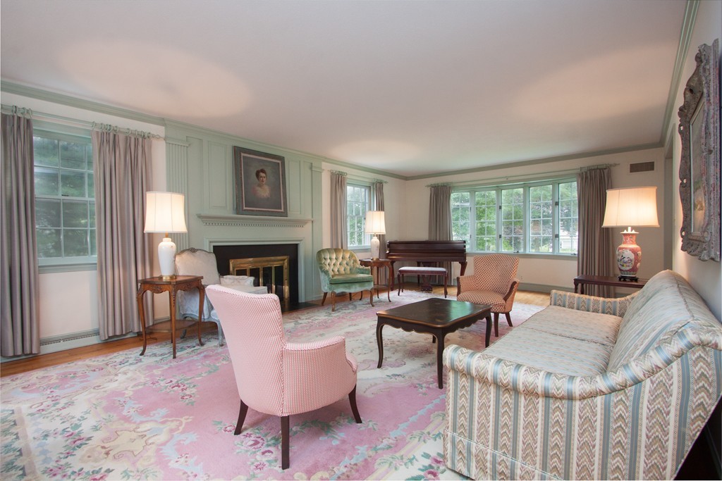 195 Concord Road Longmeadow, MA 01106 - Photo 4 of 29 Gallery Image 4