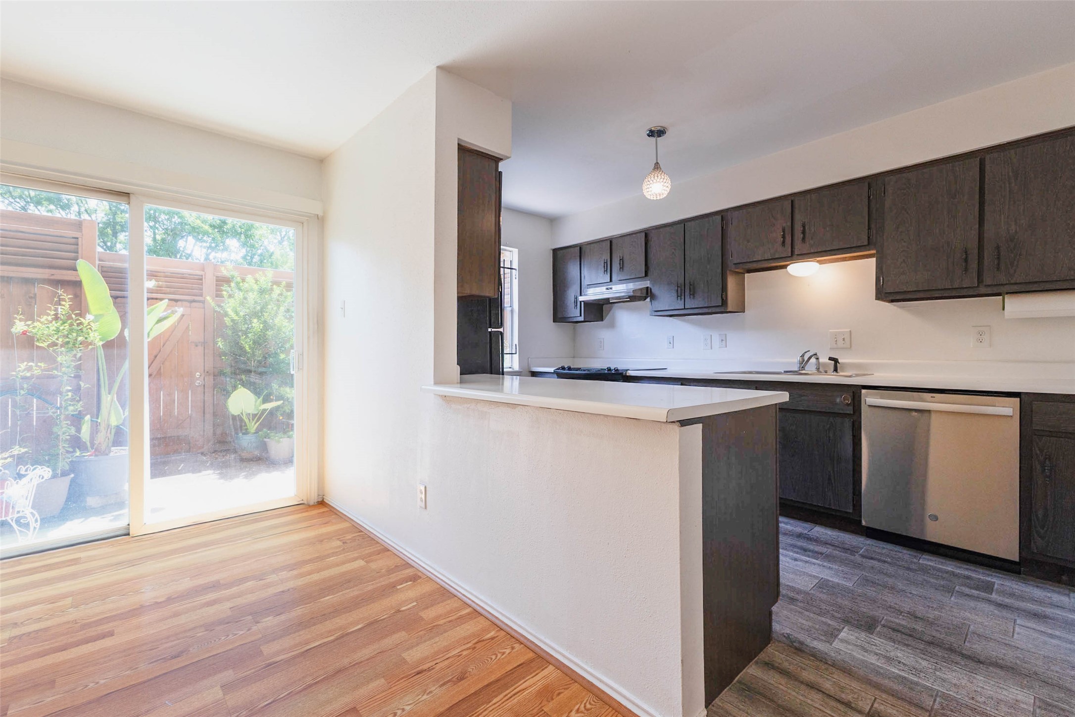 5801 Lumberdale Road, Unit 144 Houston, TX 77092 - Photo 13 of 43 Gallery Image 13
