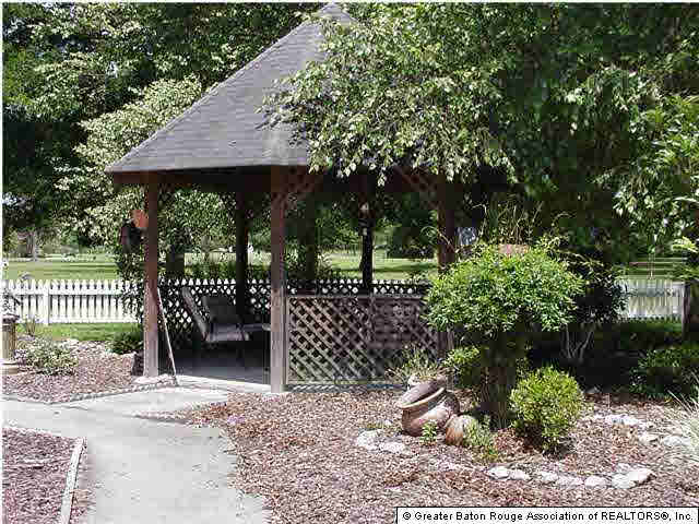 39046 Whitfield Road Gonzales, LA 70737 - Photo 2 of 10 Gallery Image 2