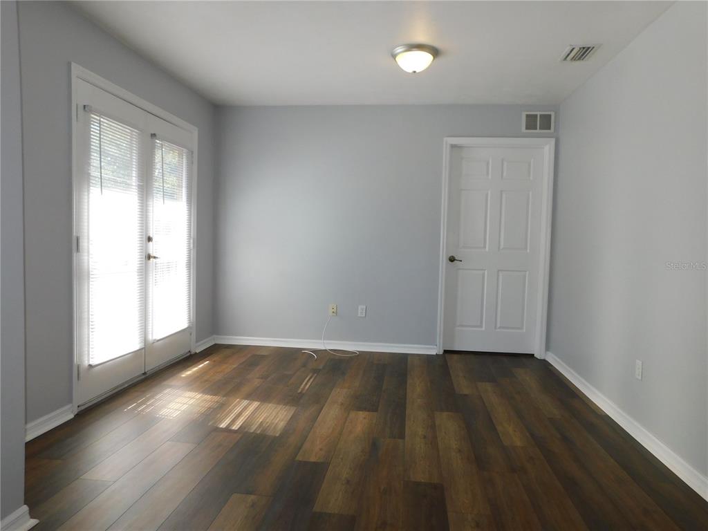 801 Northwest 3rd Avenue, Unit B Gainesville, FL 32601 - Photo 8 of 19