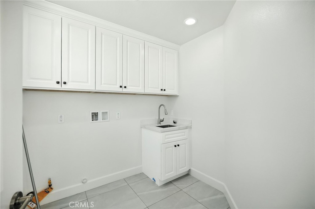 5151 Peony Court Riverside, CA 92506 - Photo 10 of 23