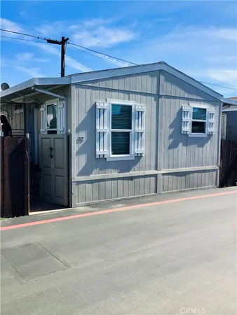 $140,000 | 7560 Woodman Place, Van Nuys, CA 91405