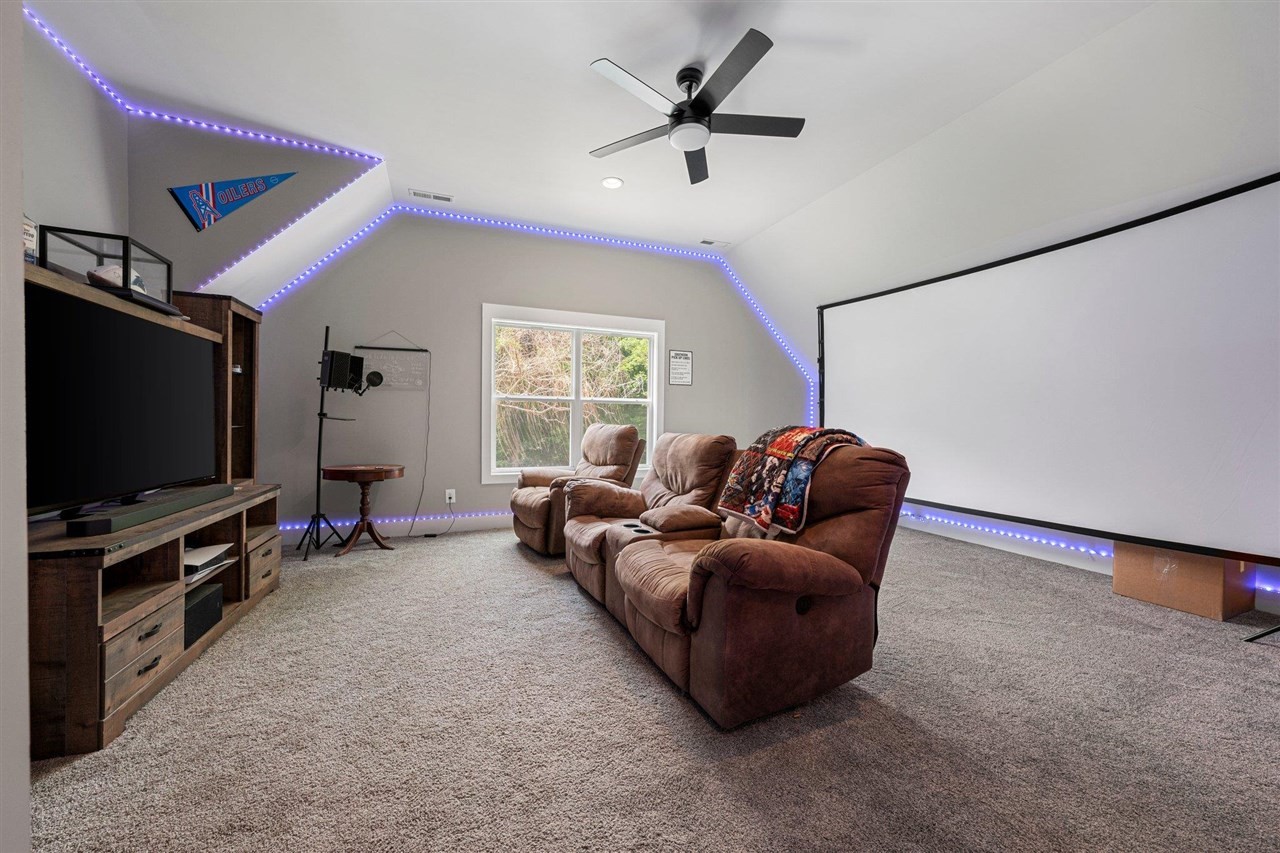 6400 Williams Road Cross Plains, TN 37049 - Photo 7 of 11 a living room with furniture and a flat screen tv