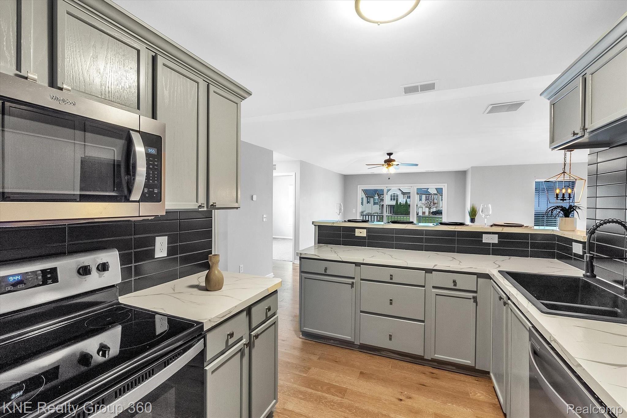 4047 Hampton Ridge Boulevard, Unit 6 Howell, MI 48843 - Photo 11 of 33 11-4047-Hampton-Ridge-Blvd-WindowStill-Real-Estate-Photography-11.jpg