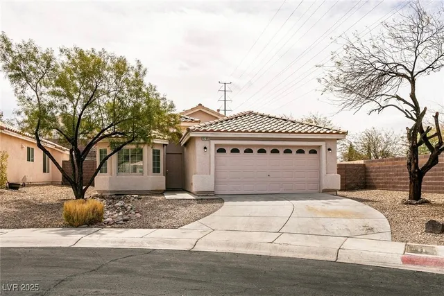 $2,400 | 2295 Dakota Sky Court, Henderson, NV 89052