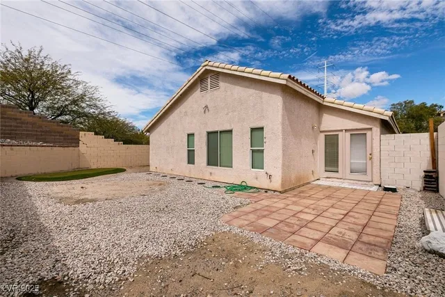 $2,400 | 2295 Dakota Sky Court, Henderson, NV 89052