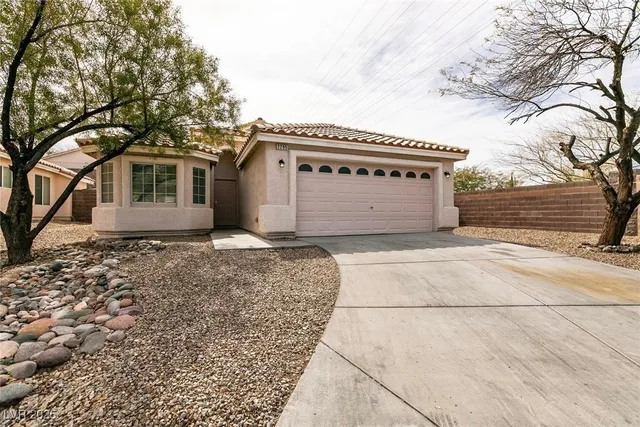 $2,400 | 2295 Dakota Sky Court, Henderson, NV 89052