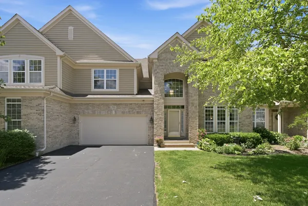 $765,000 | 703 Fieldstone Court, Inverness, IL 60010