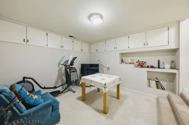 $9,800,000 | 2930 Privet Drive, Hillsborough, CA 94010