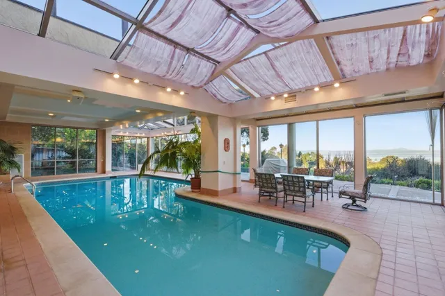 $9,800,000 | 2930 Privet Drive, Hillsborough, CA 94010