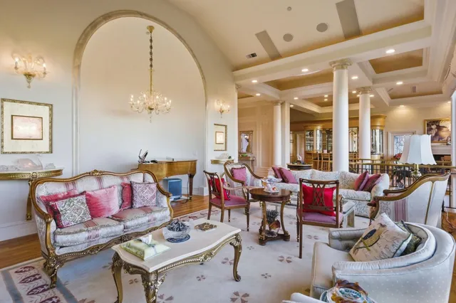 $9,800,000 | 2930 Privet Drive, Hillsborough, CA 94010