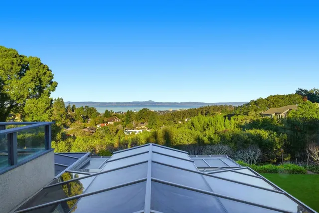 $9,800,000 | 2930 Privet Drive, Hillsborough, CA 94010